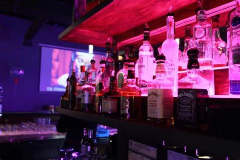 spade bar and lounge reviews